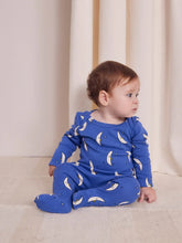 Laden Sie das Bild in den Galerie-Viewer, Baby Beneath The Moon Leggings mit Fuß