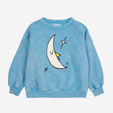 Laden Sie das Bild in den Galerie-Viewer, Beneath the Moon Sweatshirt