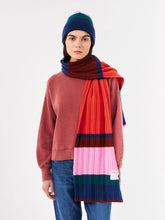 Laden Sie das Bild in den Galerie-Viewer, Multi stripes knitted Beanie