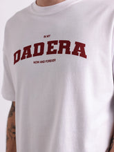 Laden Sie das Bild in den Galerie-Viewer, DAD ERA T-Shirt burgundy