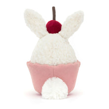 Laden Sie das Bild in den Galerie-Viewer, Dainty Dessert Bunny Cupcake