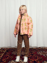 Laden Sie das Bild in den Galerie-Viewer, Winter Flowers Puffer Jacke