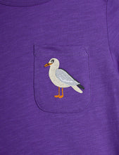 Laden Sie das Bild in den Galerie-Viewer, Seagull Pocket T-Shirt