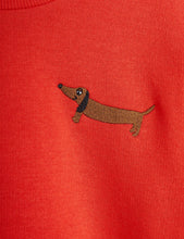 Laden Sie das Bild in den Galerie-Viewer, Dog Embroidered Sweatshirt