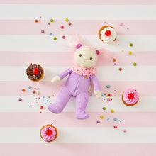 Laden Sie das Bild in den Galerie-Viewer, Dinky Dinkums - Clara Cupcake