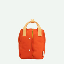 Laden Sie das Bild in den Galerie-Viewer, Rucksack Small Better Together Rugby Red