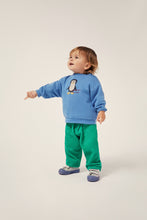 Laden Sie das Bild in den Galerie-Viewer, Baby Penguin Sweatshirt