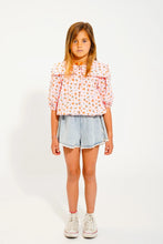 Laden Sie das Bild in den Galerie-Viewer, Fransen Shorts Washed Blue Denim